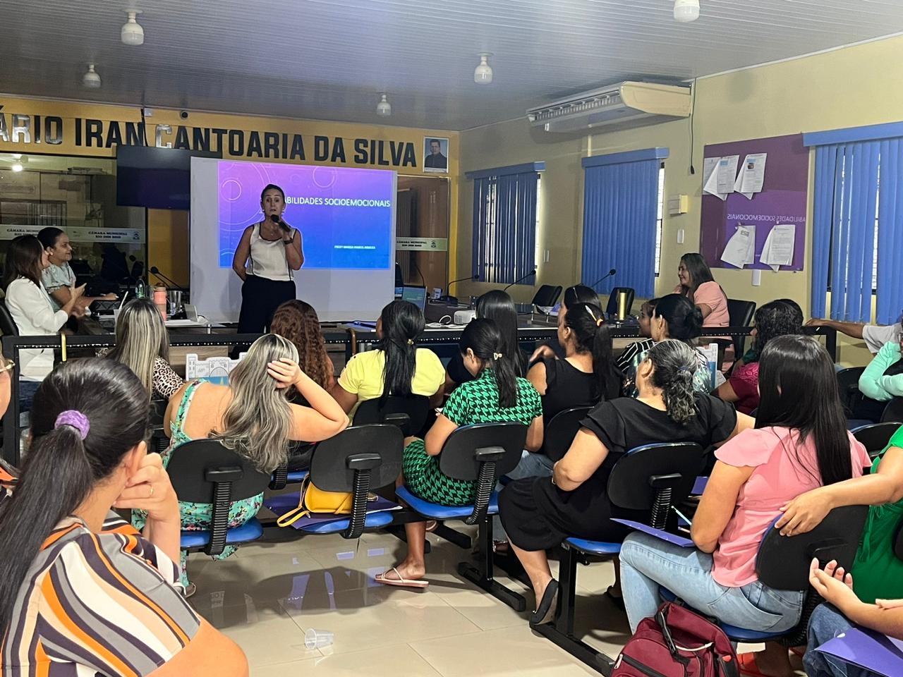 Capacitação sobre neurociência e educação
